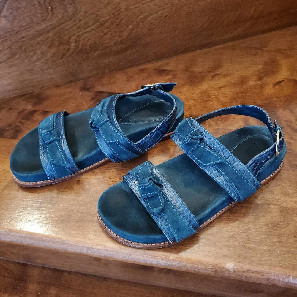 Alexandre Birman Blue Suede & Leather Flat Clarita Sandals – Size 37